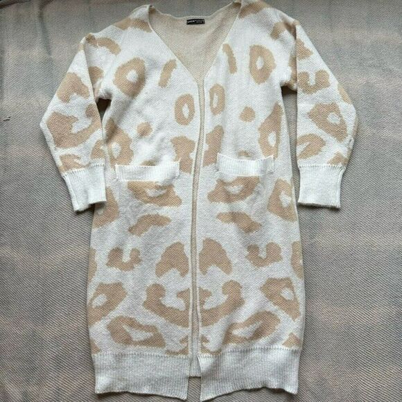 Women's Oversized Cardigan Sweater Size Large Animal Print Duster White Tan - Picture 11 of 16